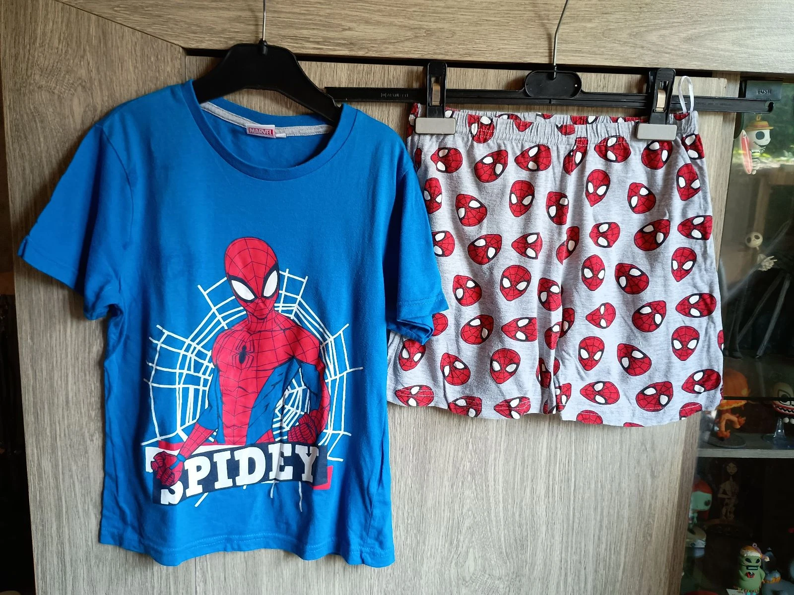 Pyjama, shortama met Spiderman op, maat 116-122